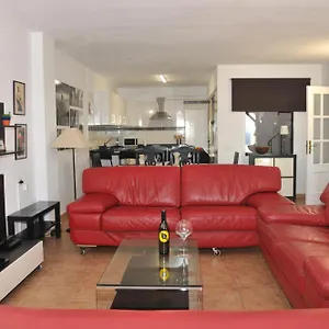 https://home2book-marujas-house-ocean-view-wifi.tenerifehoteles.net